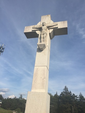 Kreuz am Schellenberg