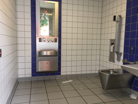 Öffentliches Rolli-WC, S-Bahnhof Freising