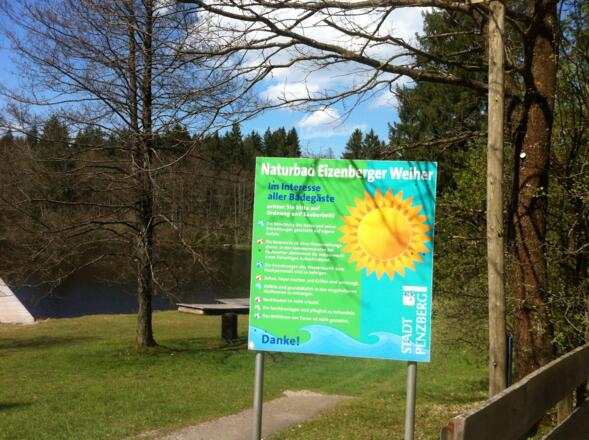 Am südöstlichen Ufer des Alten Weihers kann man sich erfrischen