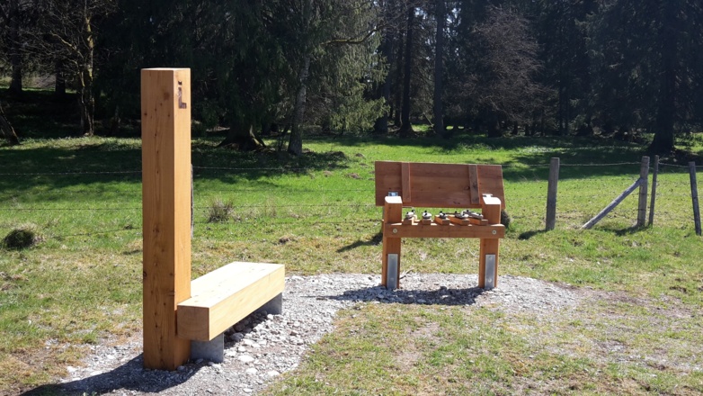 Kiesel-Lithophon und Rastplatz in Dessau