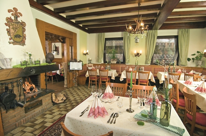 Gastraum beim Gasthof &quot;Zum Spessart&quot; 