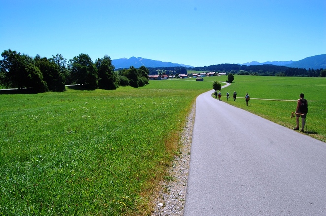 eine endlose Strasse