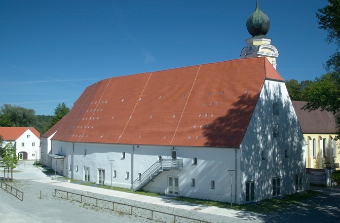 Gotischer Kasten in Gern
