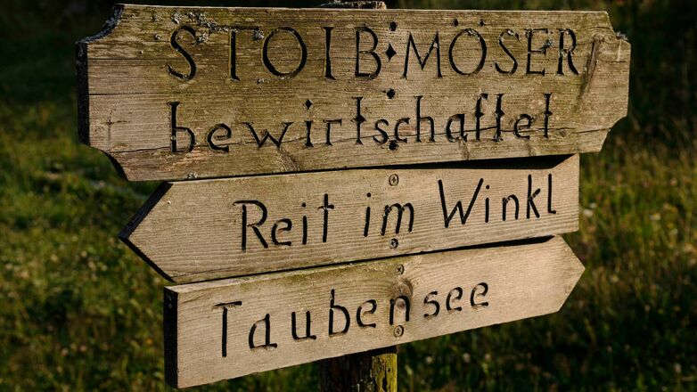 Wegweiser Richtung Taubensee