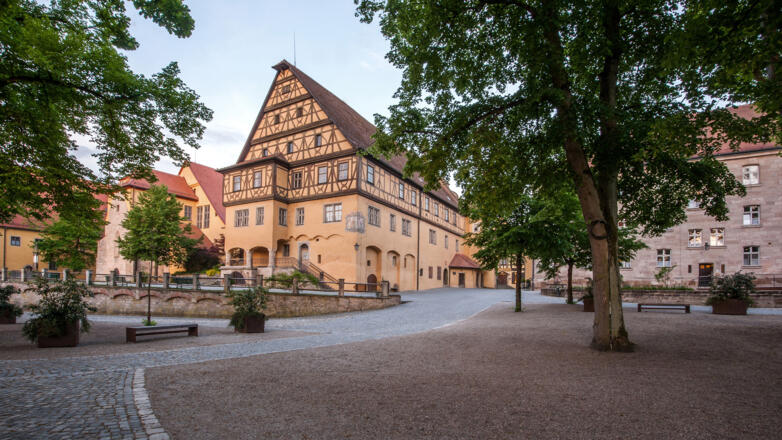 Spitalhof - in der Adventszeit findet hier der idyllische Weihnachtsmarkt statt
