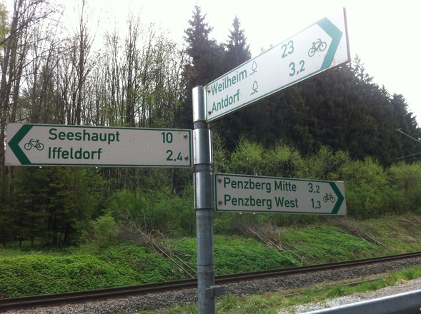 Der Weg von Penzberg nach Iffeldorf ist gut beschildert.
