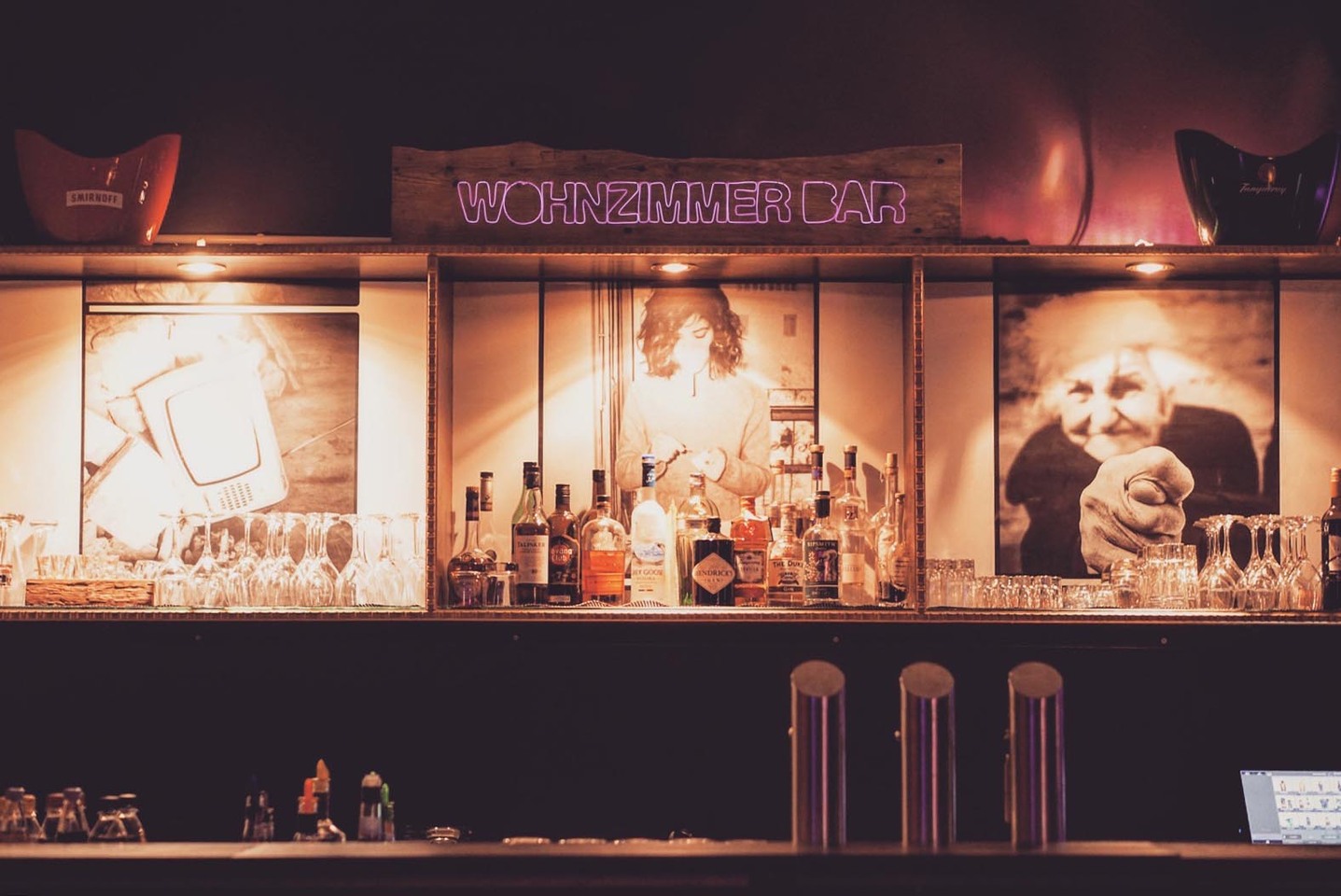 Wohnzimmer Bar