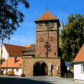 Das Stadttor in der Stadtmauer der Stadt Wolframs- Eschenbach.