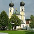Schleifenroute - Westfassade der Klosterkirche Metten