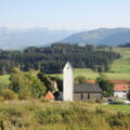 Blick von der Höfle Alpe zur Kirche St. Blasius in Diepolz