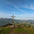 Gipfelkreuz am kleinen Traithen