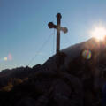 Gipfelkreuz Brettgabel bei Sonnenaufgang