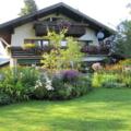 Haus am Wiesenbach im Sommer