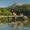 Sprung in einen der wärmsten Seen Bayerns