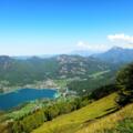 Blick zum Fuschlsee mit Schober (links) und Schafberg (rechts)