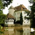 Das Wasserschloss in Kleinbardorf wurde 1589/90 erbaut und befindet sich heute in Privatbesitz.