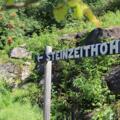 Steinzeithöhle im Tier-Freigelände des Nationalparkzentrum Falkenstein