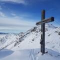 Grafmartspitze 2720 m und Blick Richtung Westen: Grünbergspitze und Stubaier