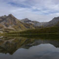 Blick über den Alpsee (4). Wer diese Aussicht sehen will, muss vom Weg zur Wasenspitze kurz abbiegen und um den See laufen.