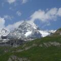 Blick zurück zur Lucknerhütte (links vorne) und Großglockner