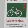 Kostenlose E-Bike Ladestation am Freilichtmuseum in Massing