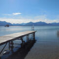 Blick vom Steg in Schützing auf den Chiemsee