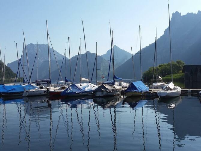 Segelclub Ebensee mit Blick auf das Segelrevier