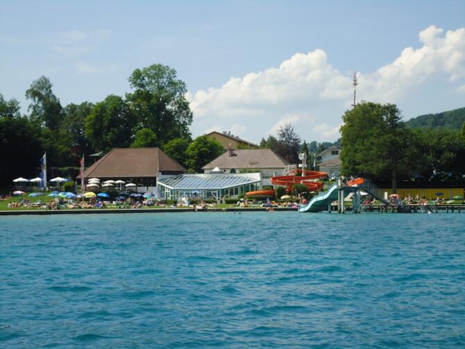 Erlebnisbad Attersee, Blick vom See