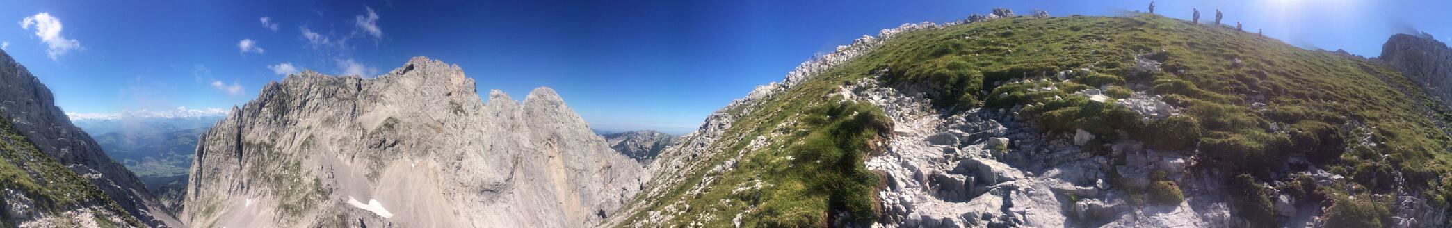 Panoramablick oberhalb Ellmauer Tor