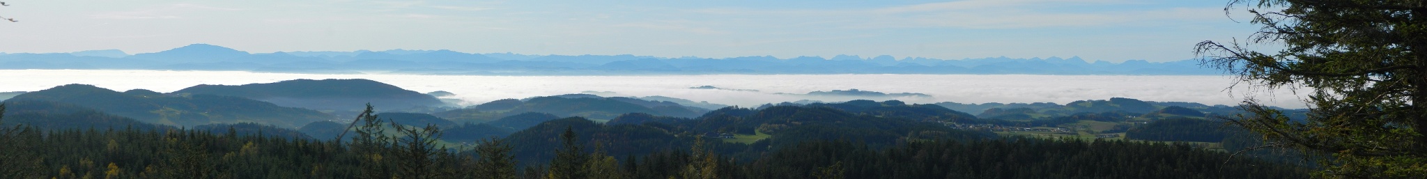 Panorama nach Süden in die Berge