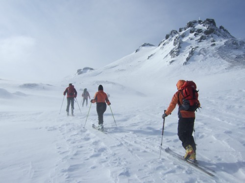 der Gipfelhang voraus