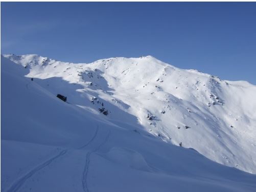 Flacher Quergang an der Nordflanke