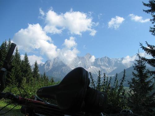Dachsteini n Wolken