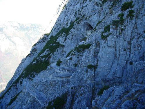 letztes Wegstück und Eingang zur Eisriesenwelt