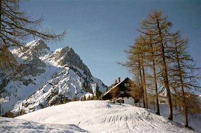Hütte im Winter