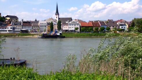 Ottensheim, Fähre