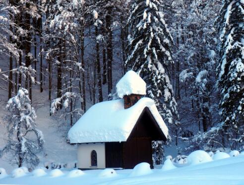 Rot-Kreuz-Kapelle 845m, Nähe Hengstpass-Straße