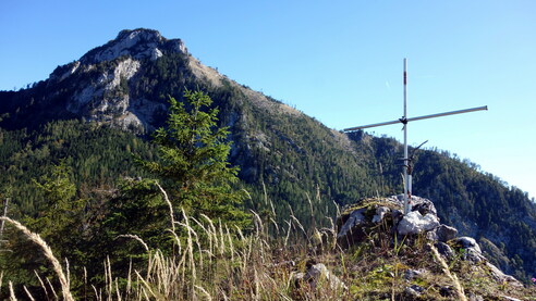 Langriedleck-Kreuz 1031m mit Hutkogel