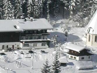 Wallfahrtskirche St. Adolari im Winter