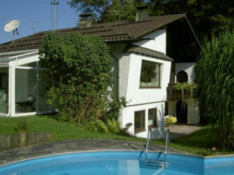 Haus mit Pool Gästehaus Ehrlich