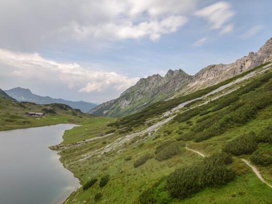 Oberhüttensee mit Oberhütte
