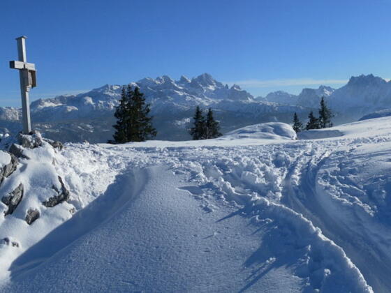 Rußberggipfel mit Dachstein und Gosaukamm