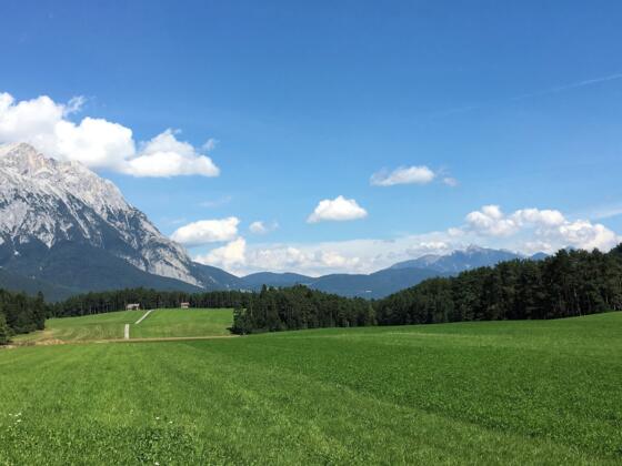 Mieminger Plateau mit Blick zur Hohen Munde