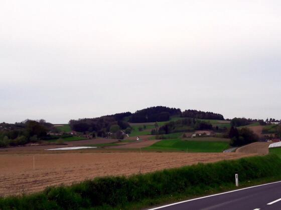 Kirnberg 435m von B129 vor Oberrudling