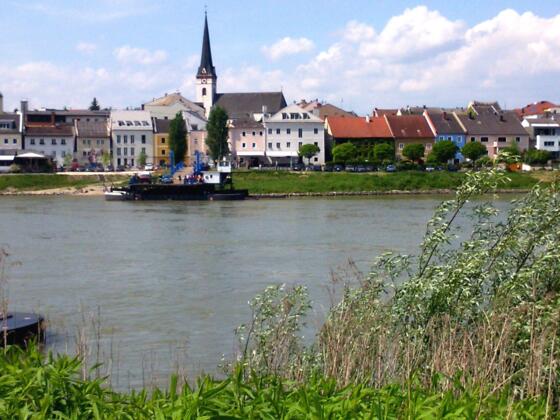 Ottensheim, Fähre