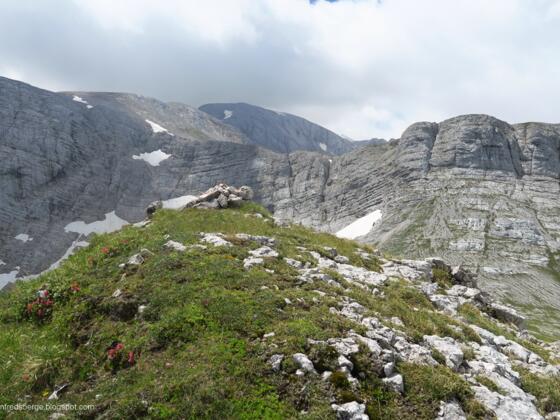 Gipfel Niederer Grünberg mit Blick auf den Hohen Grünberg