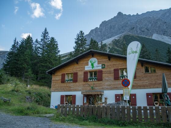 Schattenlagant Hütte