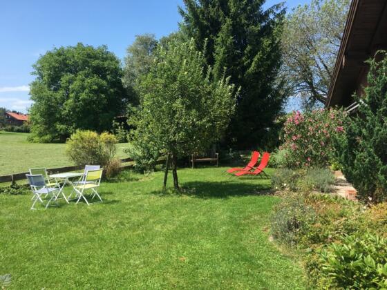 Großzügiger Garten