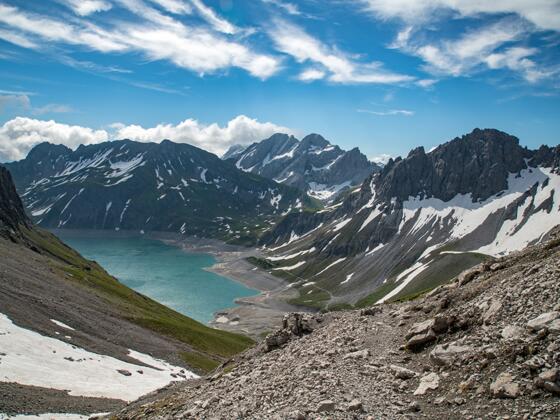 Abstieg von der Totalp Hütte zurück zum Lünersee