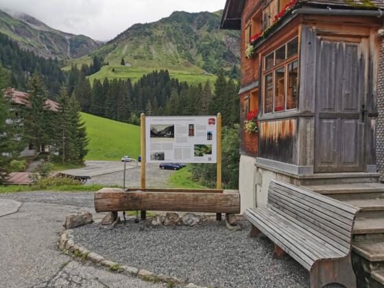 Dorfweg Infotafel Nr. 1